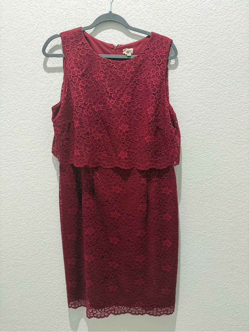 Women's Cremiux Burgundy Lace Overlay Sleeveless Dress EUC